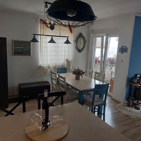 Apartments Franny Novi Vinodolski Eksteriør bilde